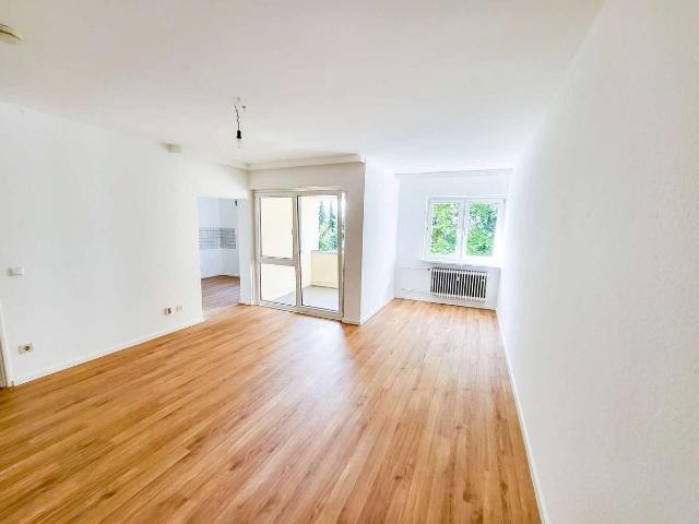Wohnung kaufen in Blumenviertel, Berlin