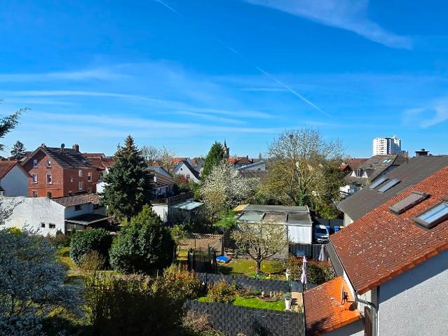 Dachgeschosswohnung kaufen in Bruchköbel