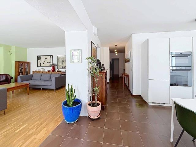 Wohnung kaufen in Crassier, Waadt