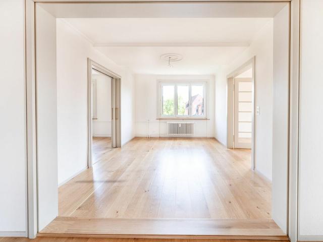 Apartment mieten in Einigen, Zürich