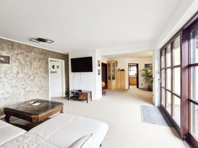 Wohnung kaufen in Maroth, Bayern