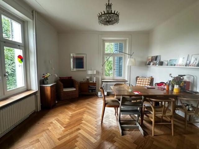Apartment mieten in Einigen, Zürich