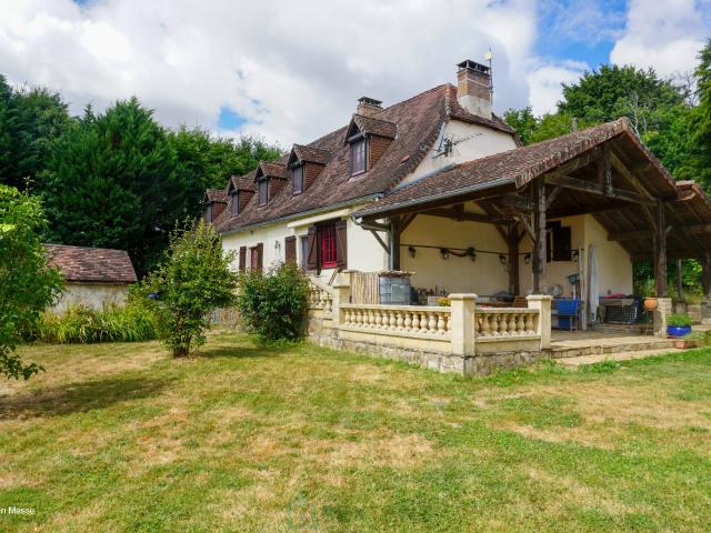 Maison vente à Nontron, Saint-paul-la-roche
