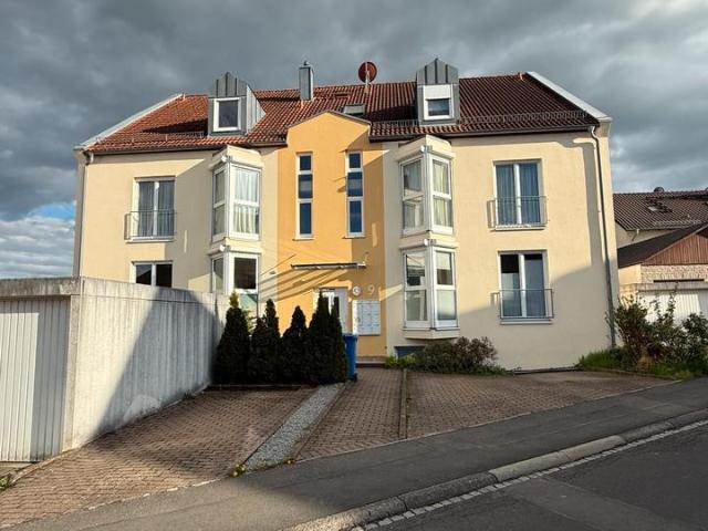 Wohnung kaufen in Kist, Bayern