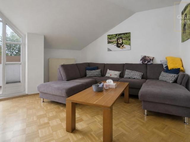 Dachgeschosswohnung kaufen in Dobl, Bayerbach