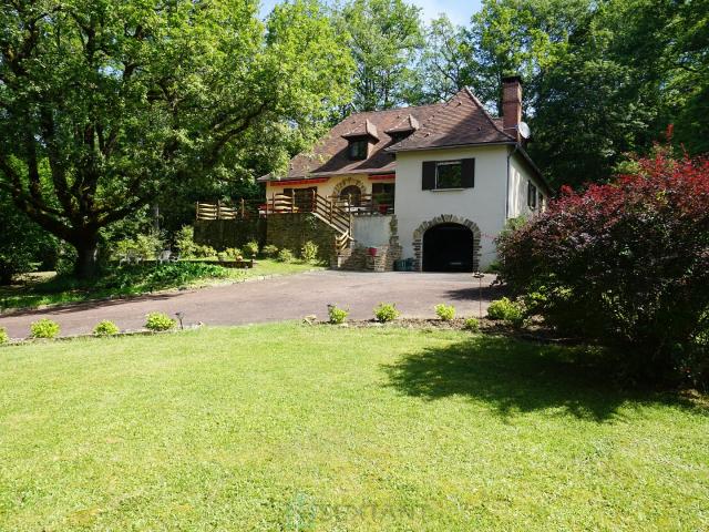 Maison vente à Nontron, Saint-jean-de-côle
