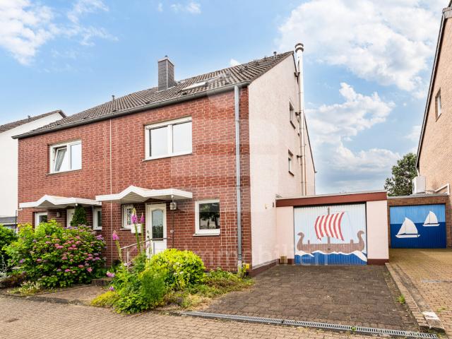 Doppelhaushälfte kaufen in Manheim, Kerpen