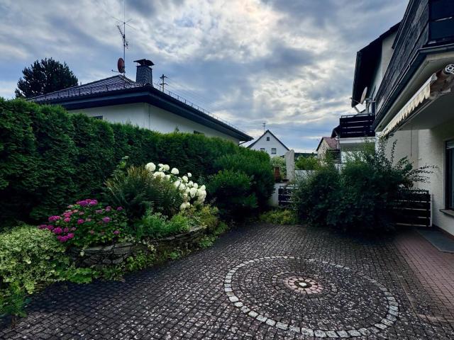 Haus kaufen in Taunusstein, Wehen