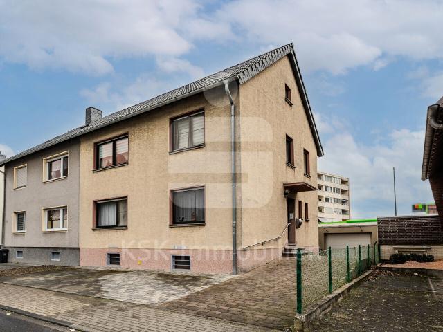 Wohnung kaufen in Ahe, Bergheim