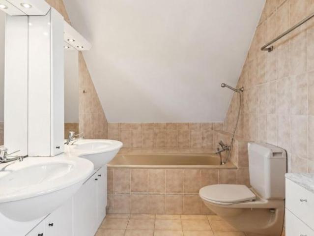 Haus kaufen in Grandson, Waadt