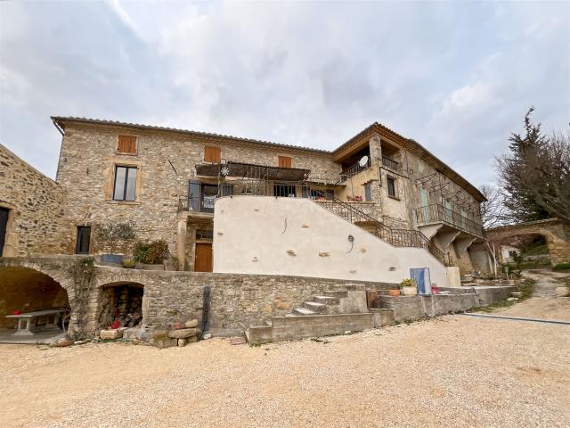 Maison vente à Nîmes, Goudargues