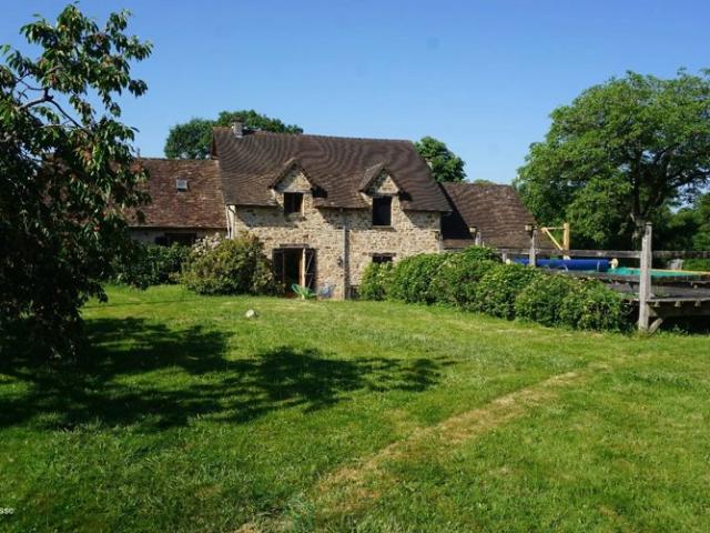 Maison vente à Nontron, Saint-priest-les-fougères