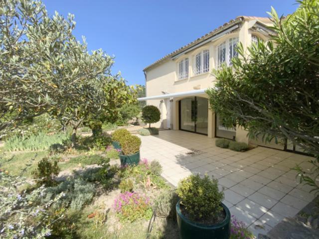 Maison vente à Nîmes, Uzès