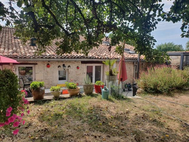 Maison vente à Saintes, Cozes