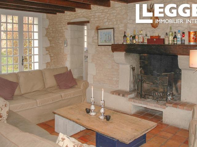 Maison vente à Saint-Jean-d'Angély, Aumagne