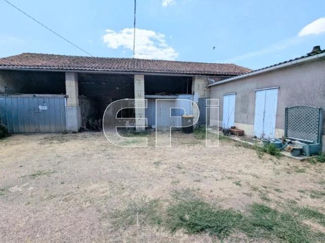 Maison vente à Châtellerault, Basses