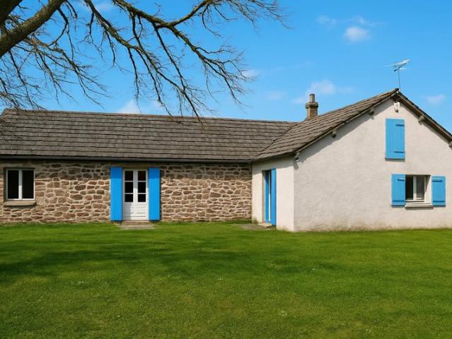 Maison vente à Mauriac, Ydes