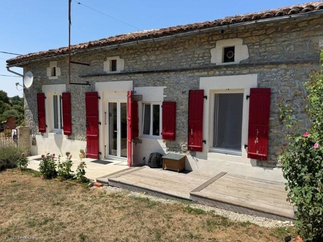 Maison vente à Confolens, Champagne-mouton