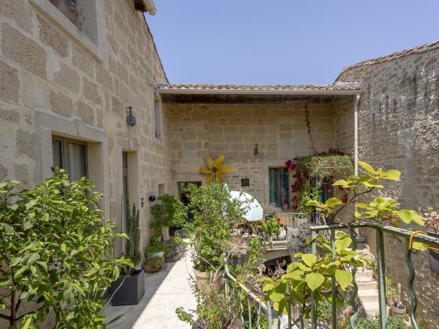 Maison vente à Nîmes, Aigues-vives