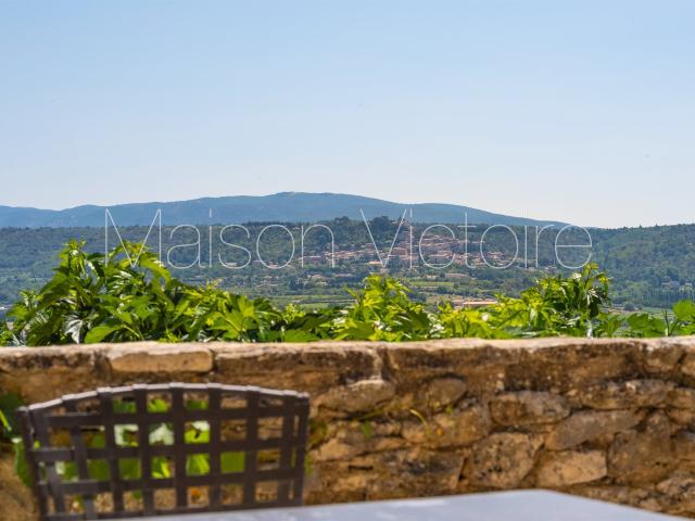 Maison vente à Apt, Lacoste