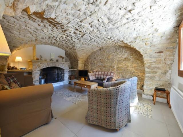 Maison vente à Nîmes, Uzès