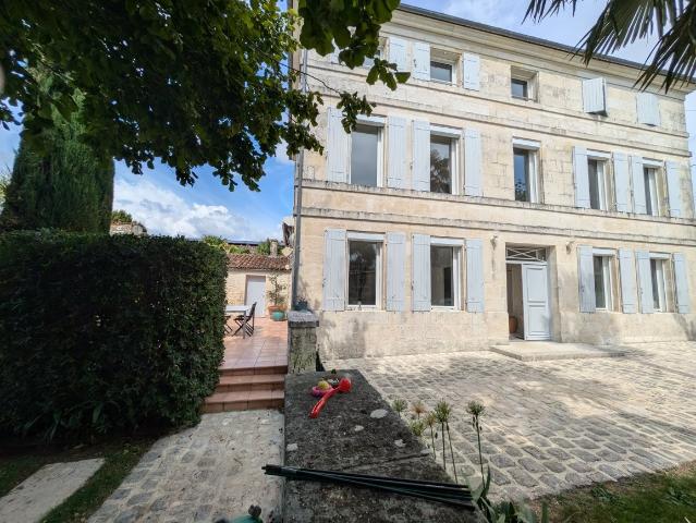 Maison vente à Saintes
