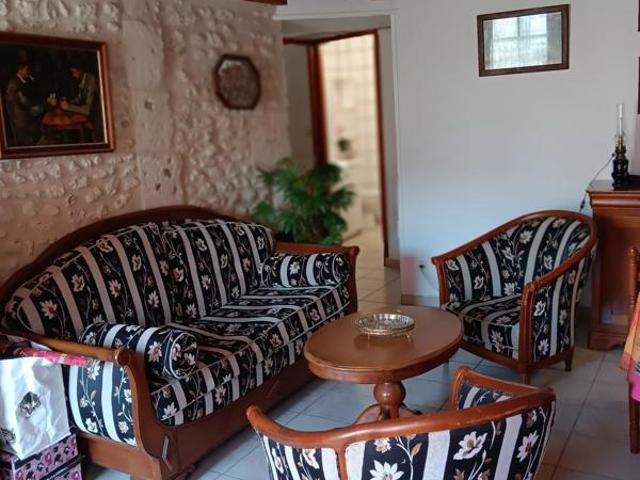 Maison vente à Saintes, Arces
