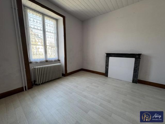 Maison vente à Mauriac, Ydes