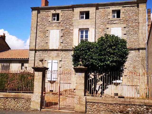 Maison vente à La Roche-sur-Yon, Chambretaud