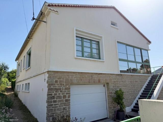Maison vente à Montmorillon, Civray