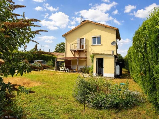 Maison vente à Confolens, Aigre