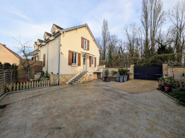 Maison vente à Pontoise, Méry-sur-oise
