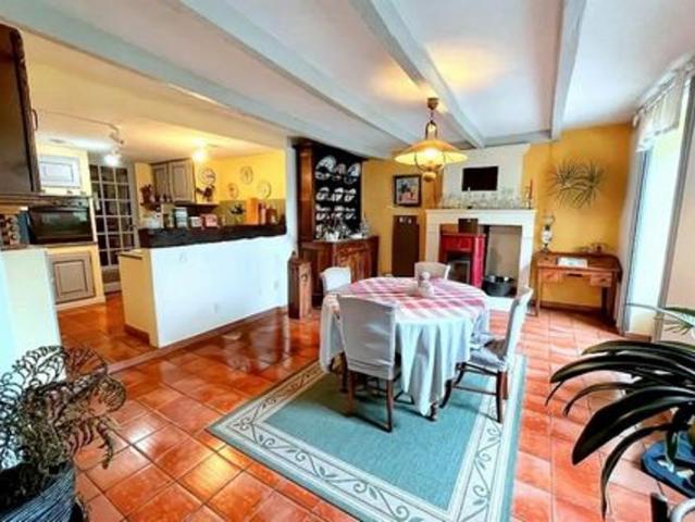 Maison vente à Rochefort, Le Gua