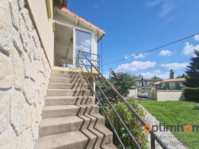 Maison vente à Confolens, Ambernac