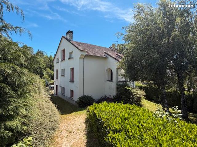 Maison vente à Riom, Giat