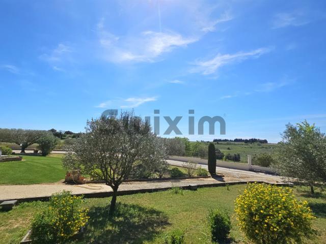Maison vente à Nîmes, Castillon-du-gard
