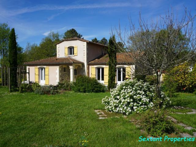Villa vente à Nontron, Saint-romain-et-saint-clément