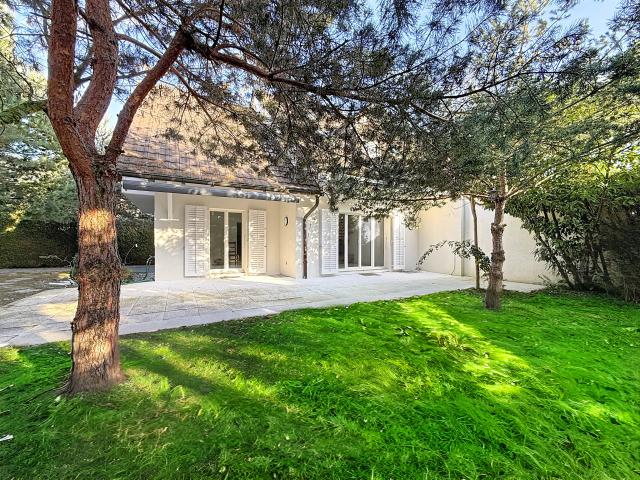 Haus kaufen in Commugny, Waadt