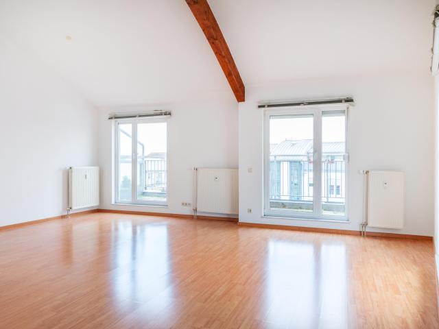Dachgeschosswohnung kaufen in Großzschocher, Leipzig