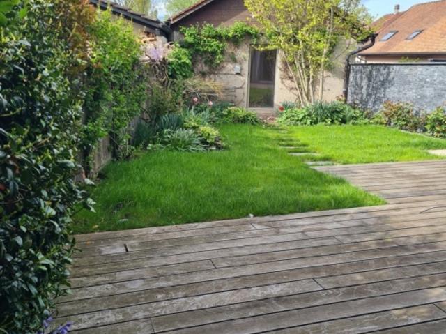 Wohnung mieten in Grens, Waadt