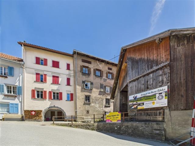 Reihenfamilienhaus kaufen in Tamins, Graubünden