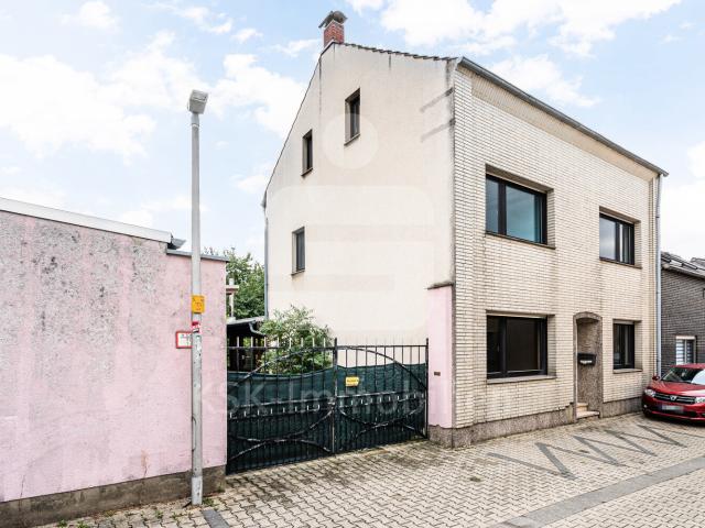 Villa kaufen in Bedburg, Nordrhein-Westfalen