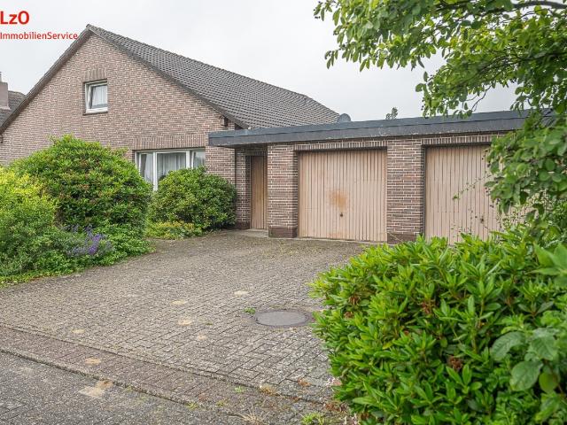 Bungalow kaufen in Varel, Obenstrohe