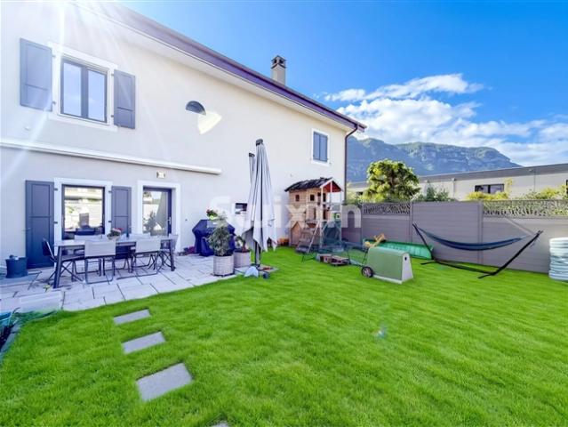 Einfamilienhaus kaufen in Veyrier