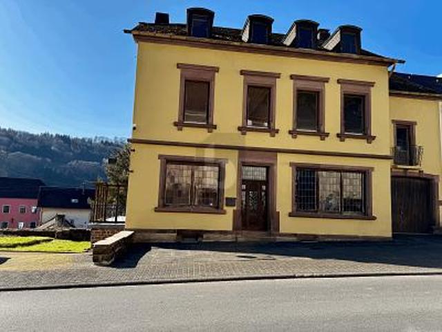 Villa kaufen in Kyllburg, Eifelkreis Bitburg-Prüm