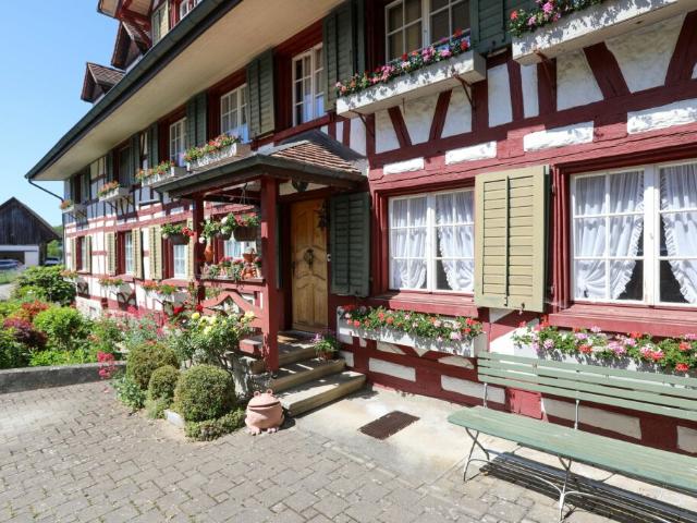 Mehrfamilienhaus kaufen in Märstetten, Thurgau