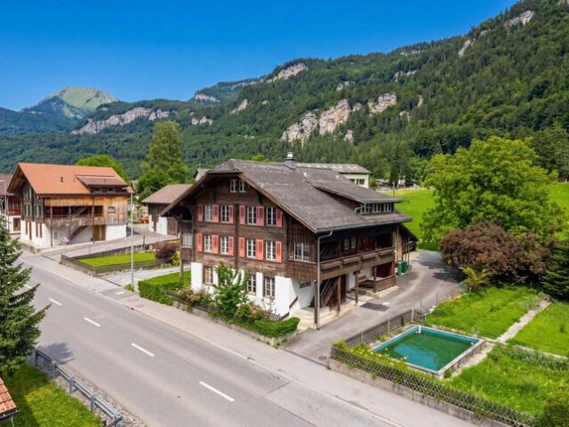Mehrfamilienhaus kaufen in Meiringen, Bern