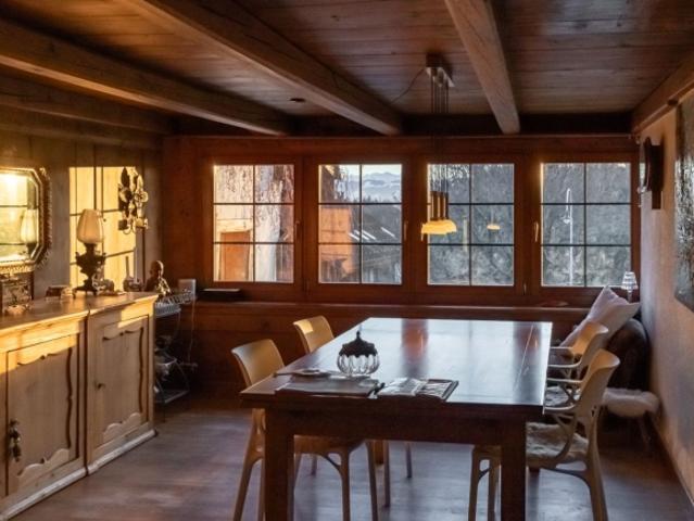 Reihenfamilienhaus kaufen in Hinwil, Zürich