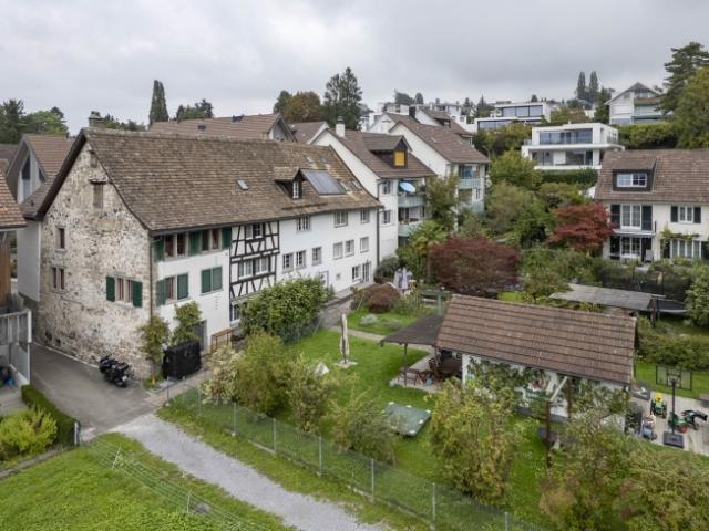 Einfamilienhaus kaufen in Herrliberg, Zürich