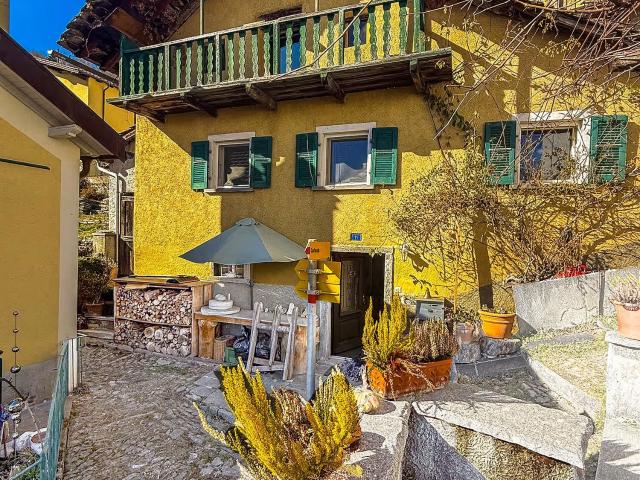 Haus kaufen in Santa Maria in Calanca, Graubünden